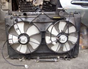 汽車配件 驅(qū)動(dòng)汽車工業(yè)發(fā)展的關(guān)鍵要素